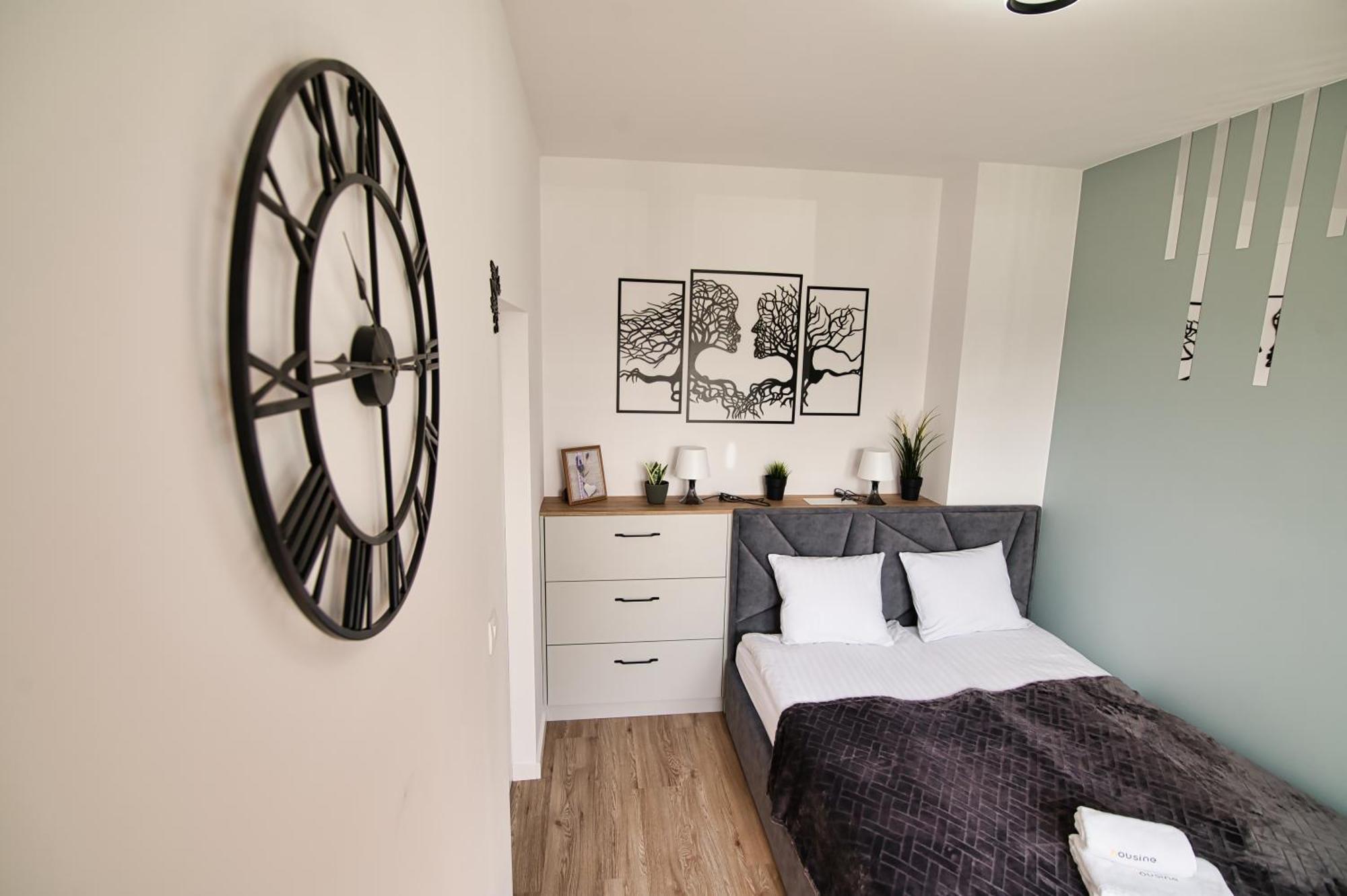 Just 5 By Housine Apartment Zator